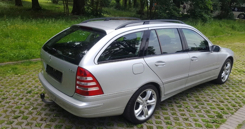 Mercedes-Benz Klasa C cena 12800 przebieg: 311000, rok produkcji 2005 z Kłodzko małe 562